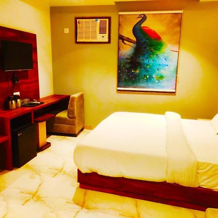 Hotel The Nilsa New Delhi Buitenkant foto