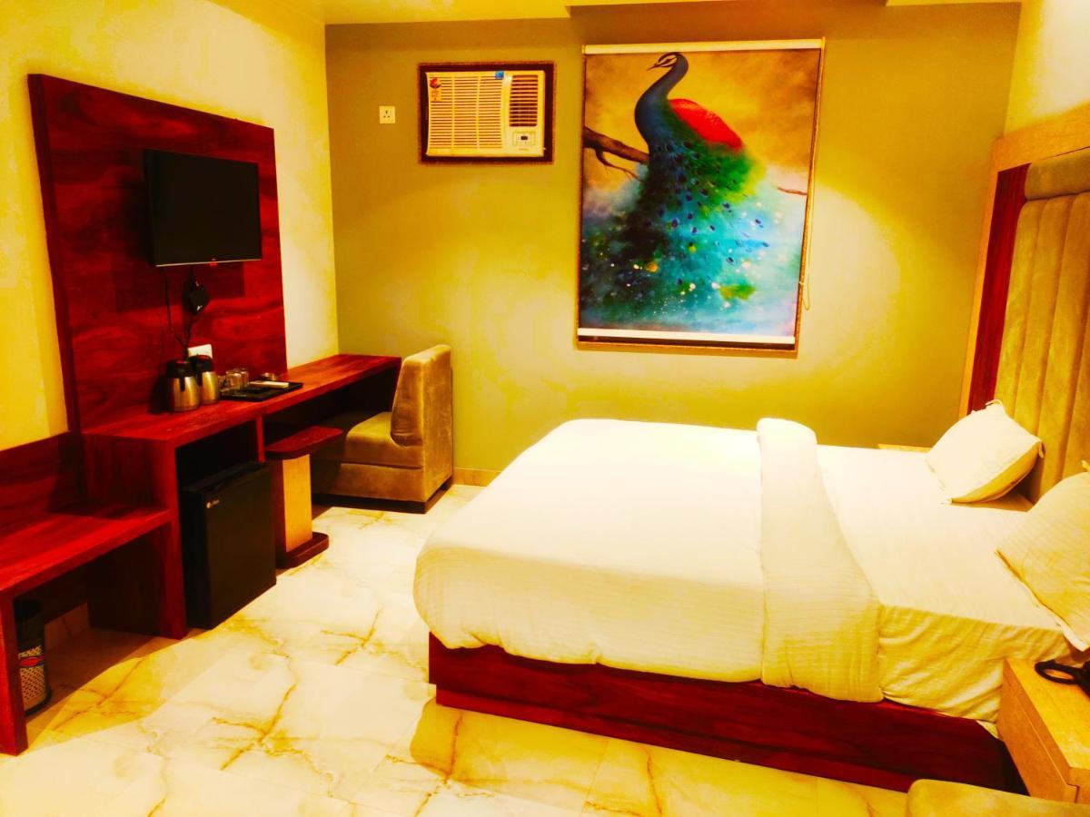 Hotel The Nilsa New Delhi Buitenkant foto